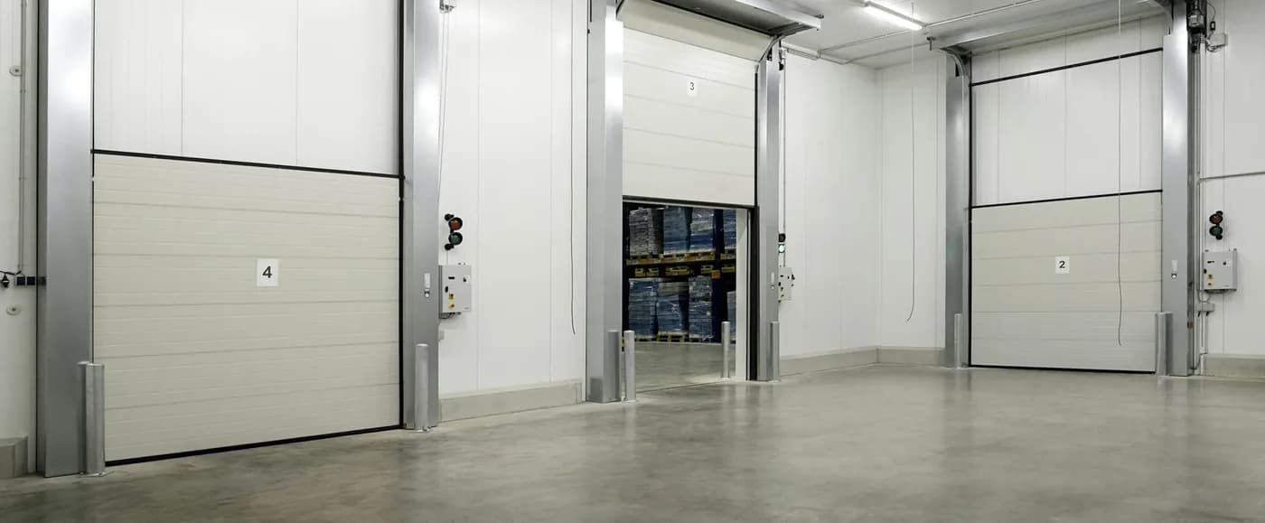 Commercial Garage Door Installation Delta: Hörmann Iso Speed Cold 100 high-speed freezer door of the type installed in Tilbury cold-storage plants