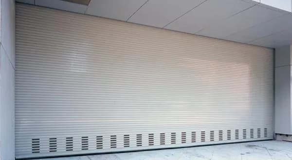 Amarr 4000 rolling steel service door with flat slats