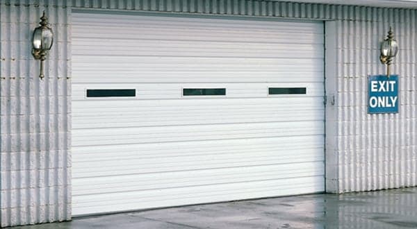 Amarr 2502/2512/2522 series medium-duty ribbed steel commercial door