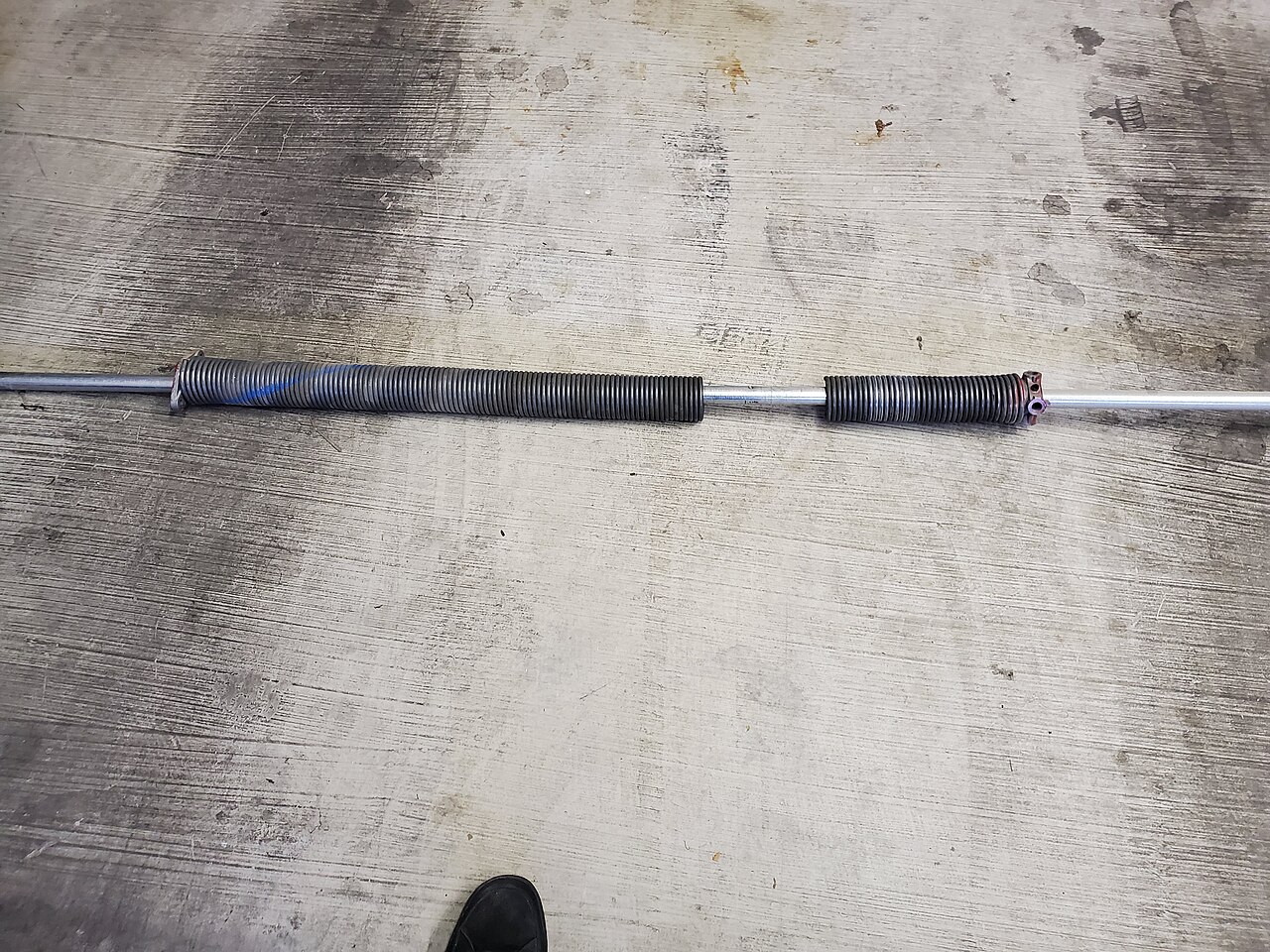 Commercial garage door torsion springs